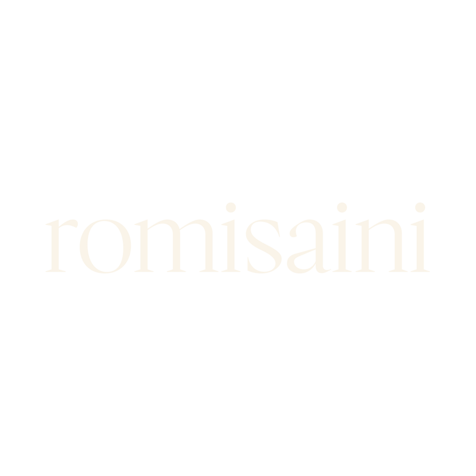 Romisaini Logo-cream.png