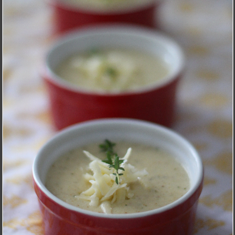 Roasted cauliflower soup with Canadian white cheddar cheese