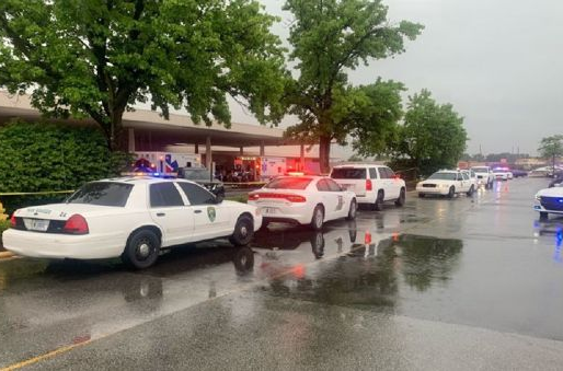 ESTADOS UNIDOS: TIROTEO EN UN CENTRO COMERCIAL DEJA 3 MUERTOS Y 2 HERIDOS