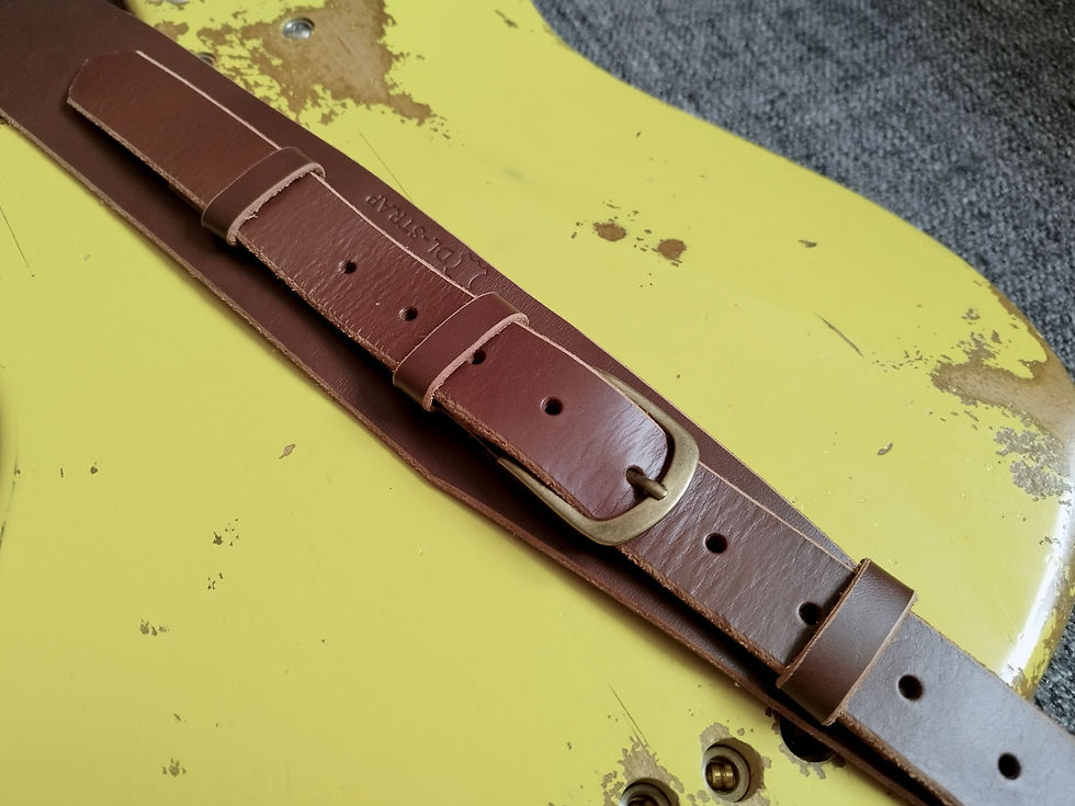 Miniature : Sangle en cuir Guitare ou Basse