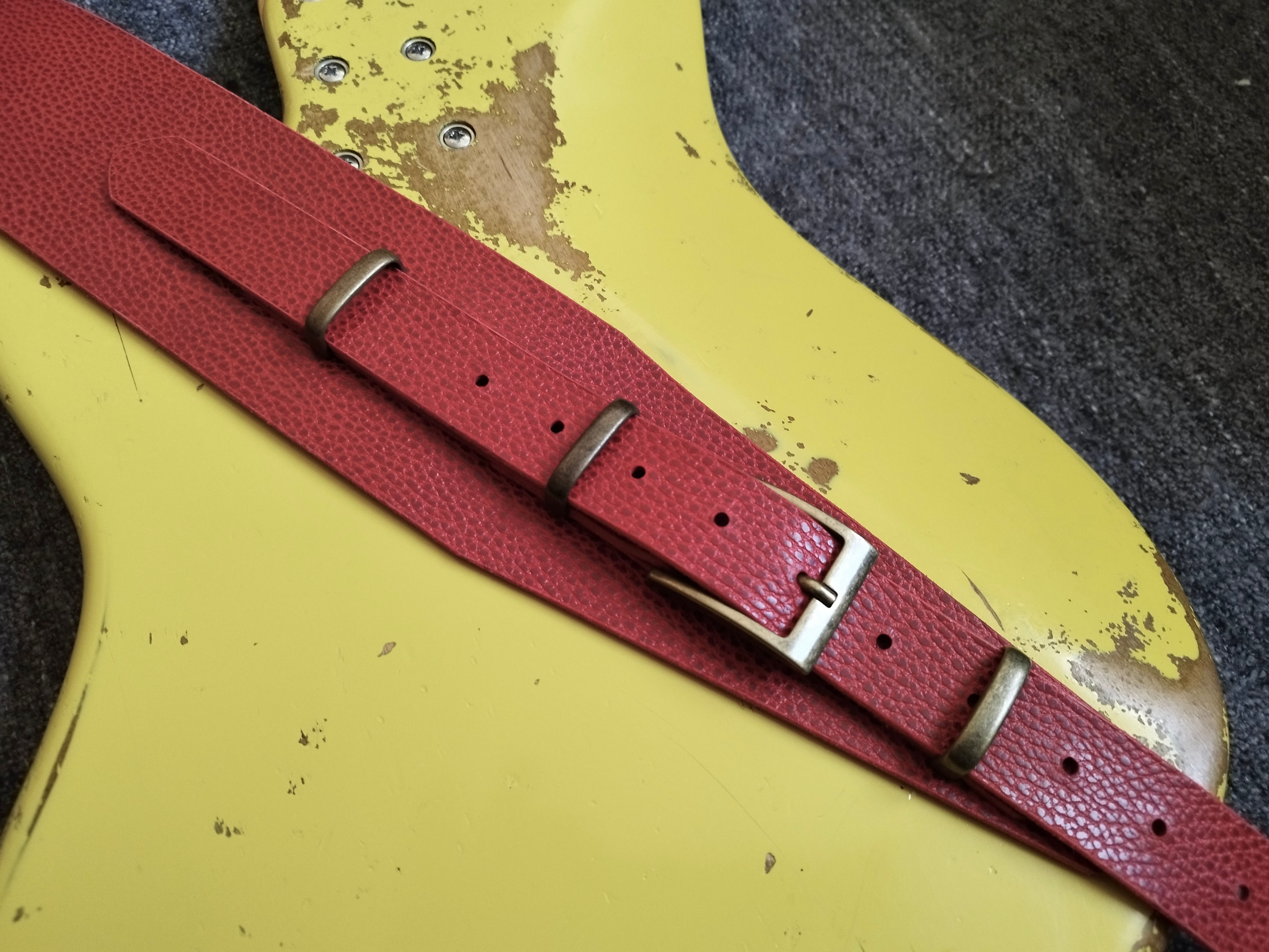 Sangle LARGE en cuir Guitare ou Basse