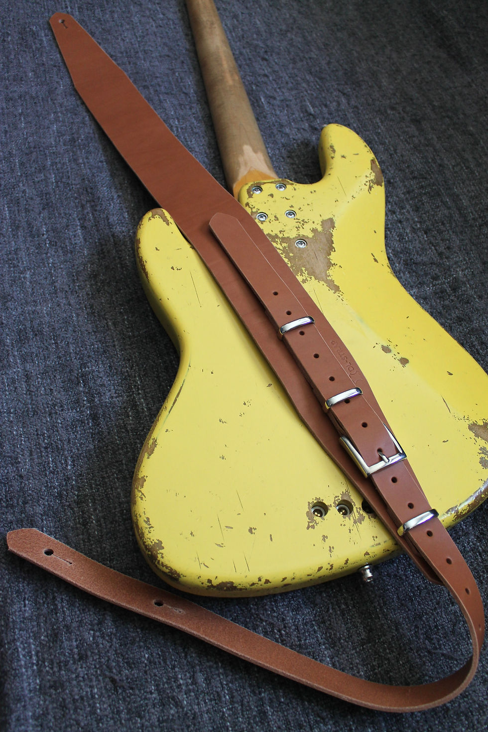 Miniature : Sangle Longue en cuir Guitare et Basse
