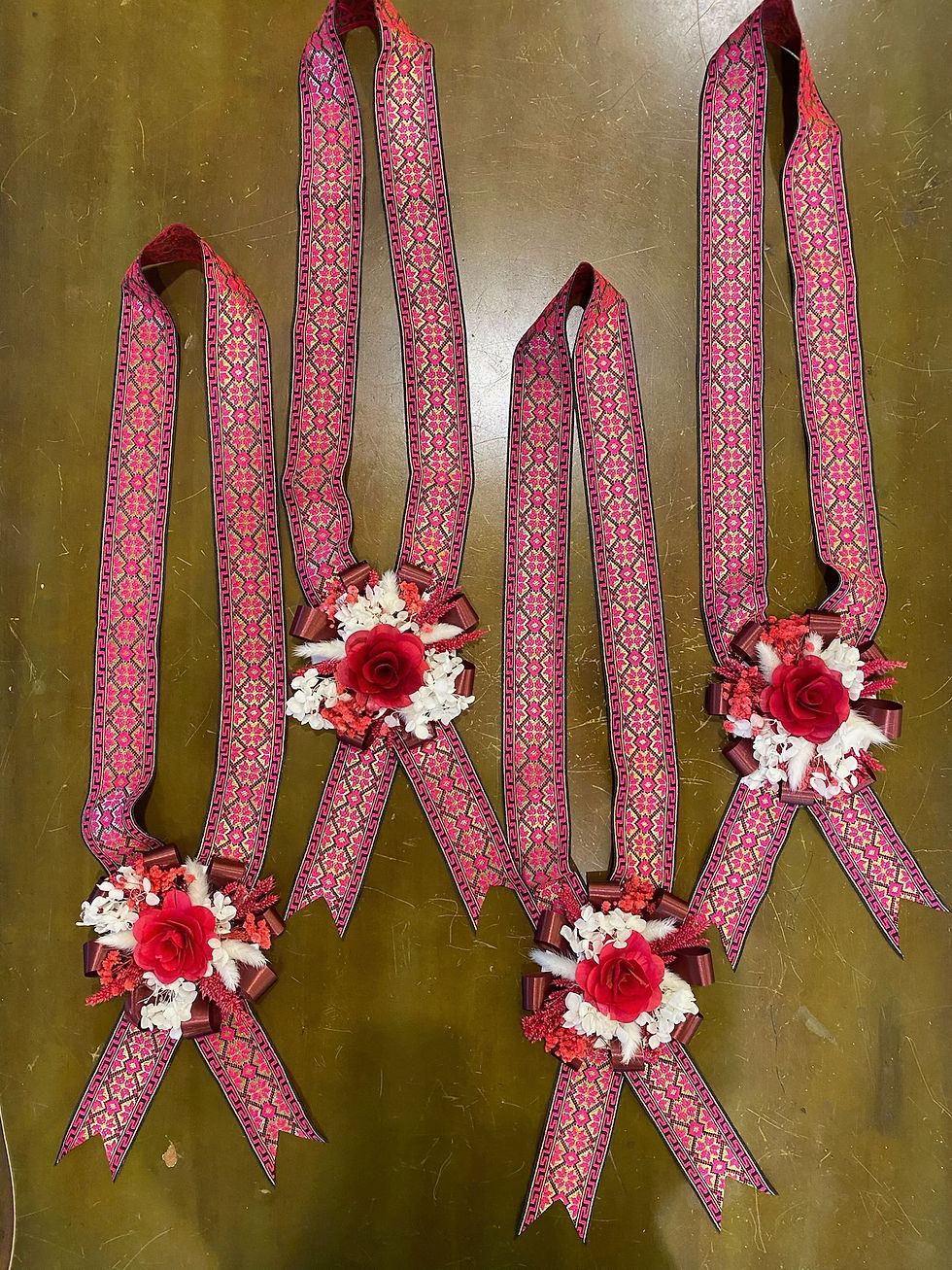 Pink Color Scheme Neck Garland