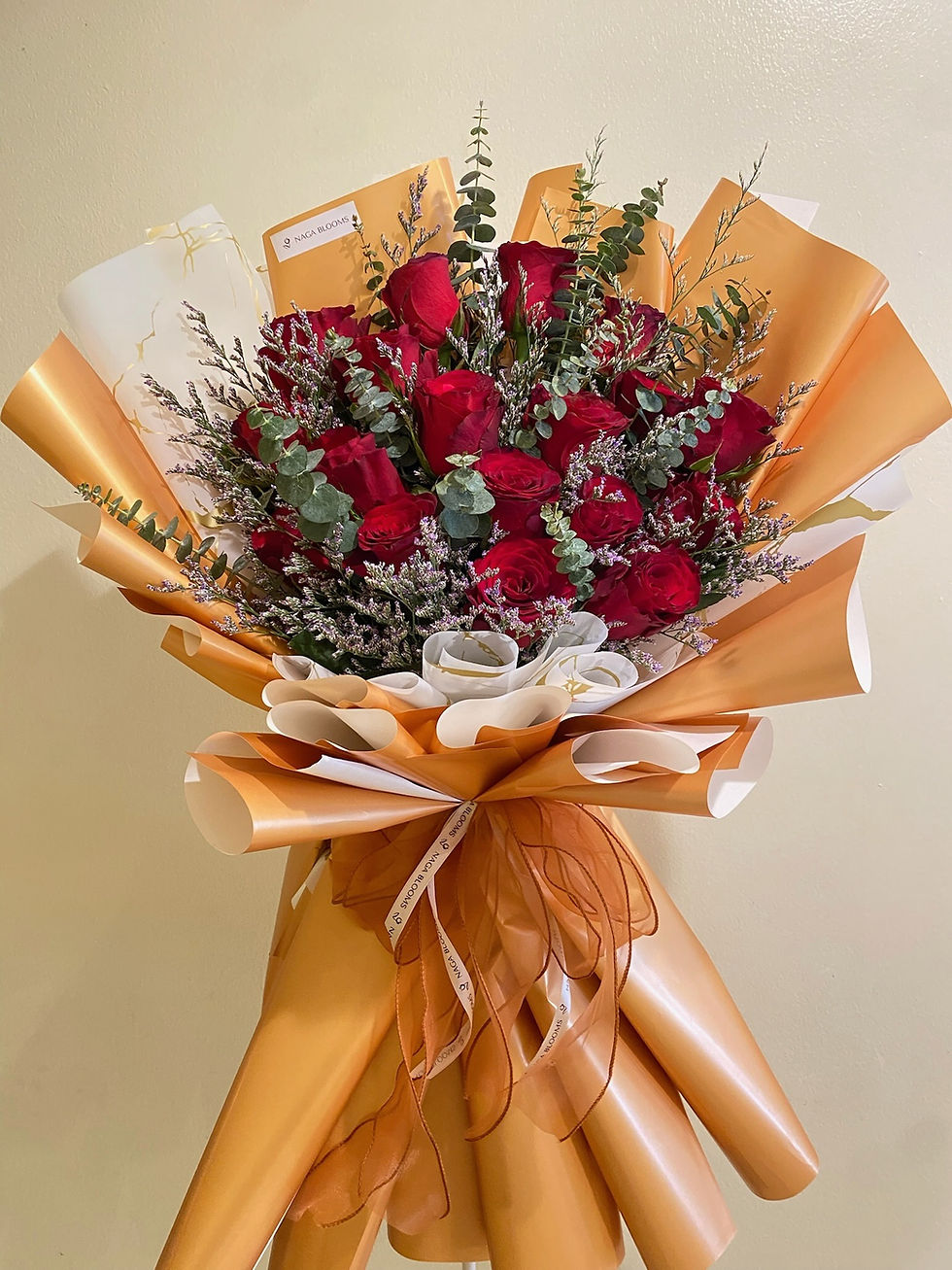 Thumbnail: 18-stem Red Imported Rose Bouquet