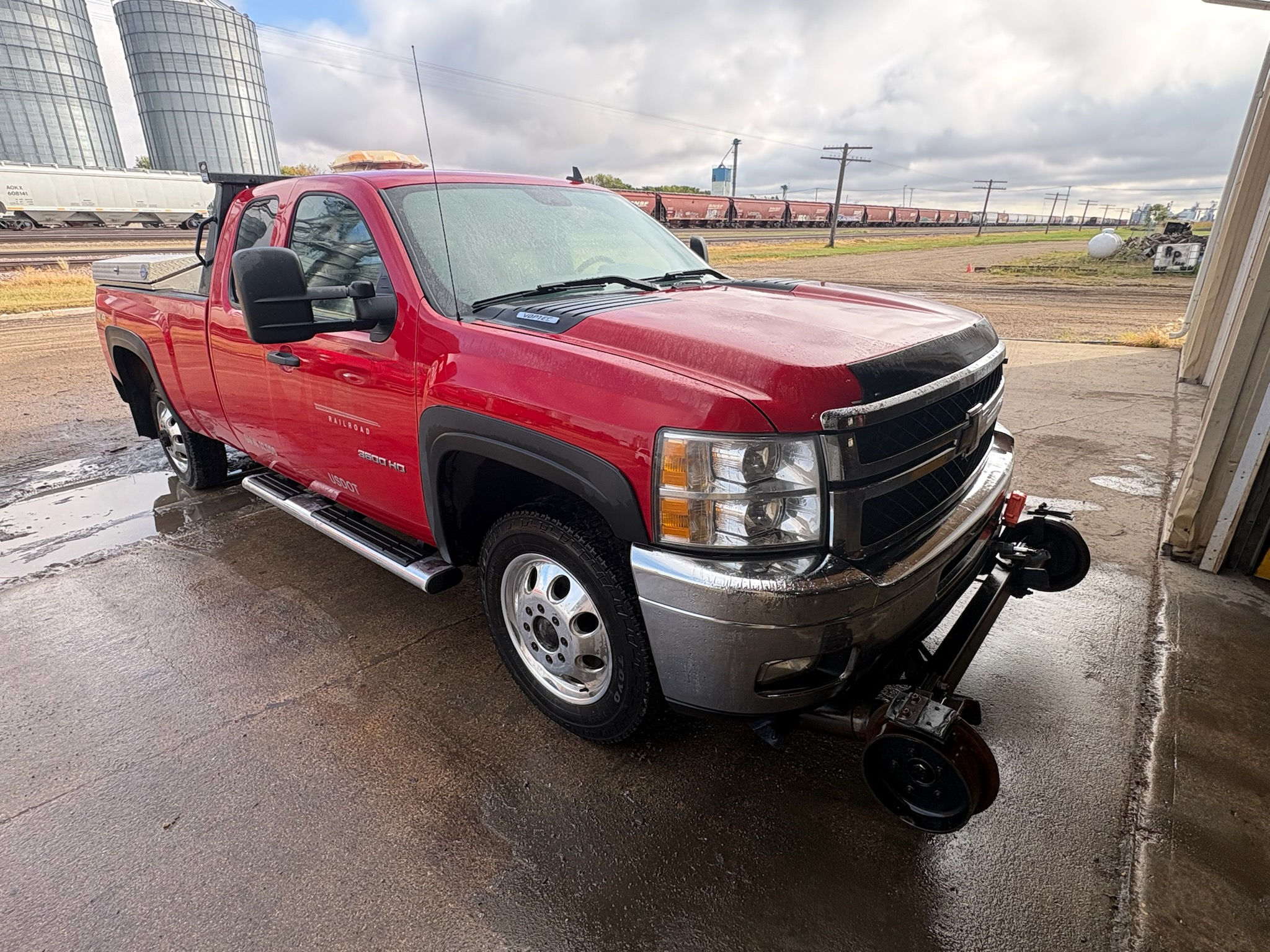 2013 Chevrolet 3500 High Rail Ext Cab 4x4 Pick Up Truck