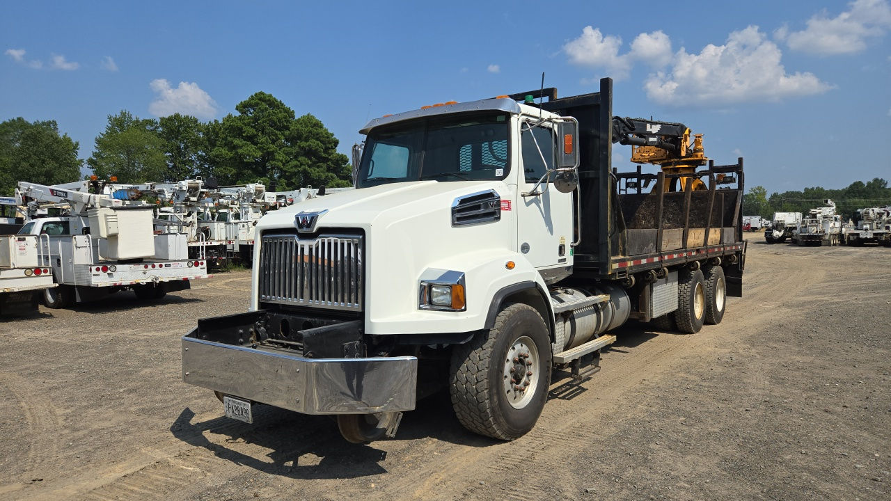 2015 Western Star 4700 SB High Rail Material Truck 6x4