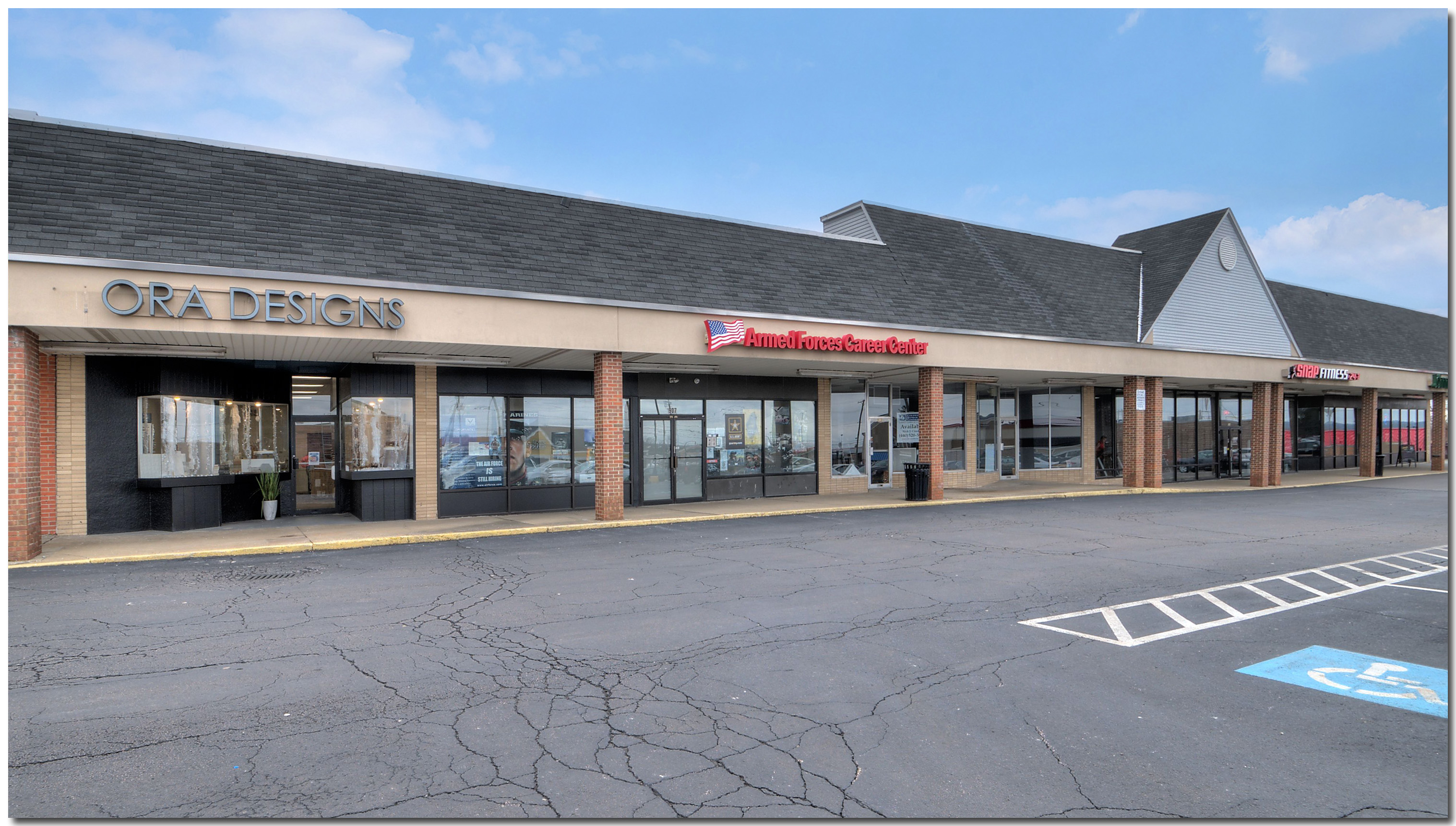 Medina Shopping Center Medina DiFranco CRE