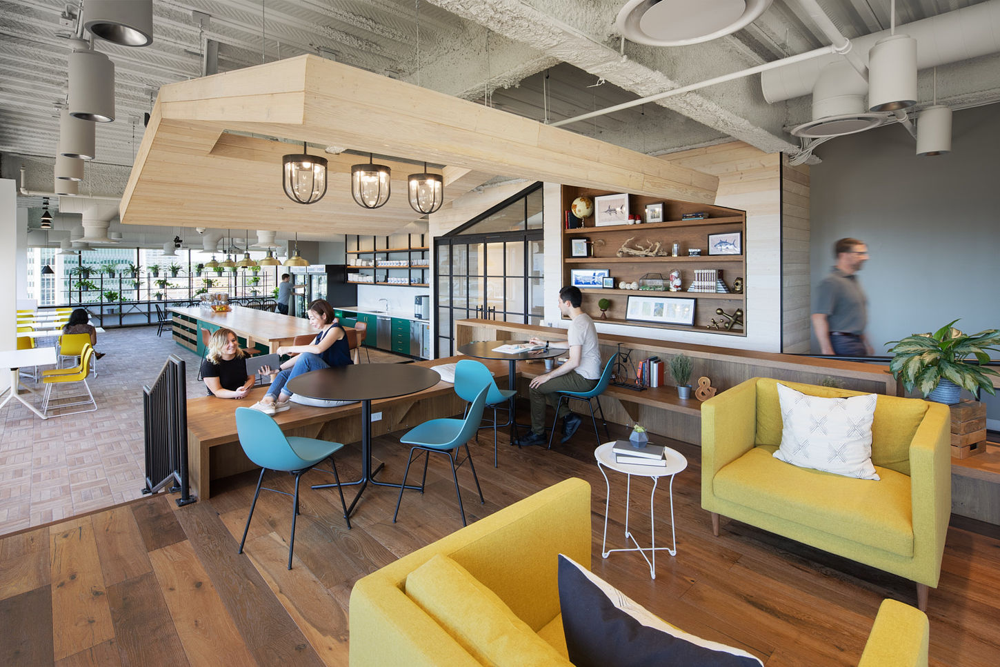 Lounge area of the Indeed office in Stamford, CT. A shared space for team members to collaborate and catch up. Design by Perkins + Will, photography by Ines Leong / L-INES Photo