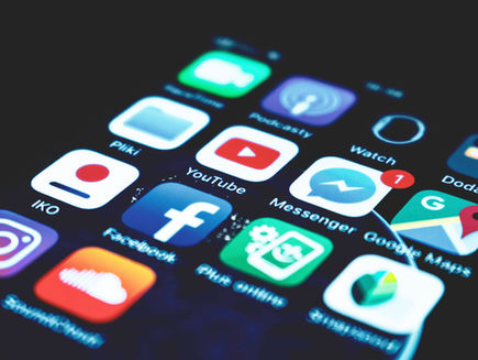 The Science of Swipe-Stopping – why people pause, screenshot and remember.