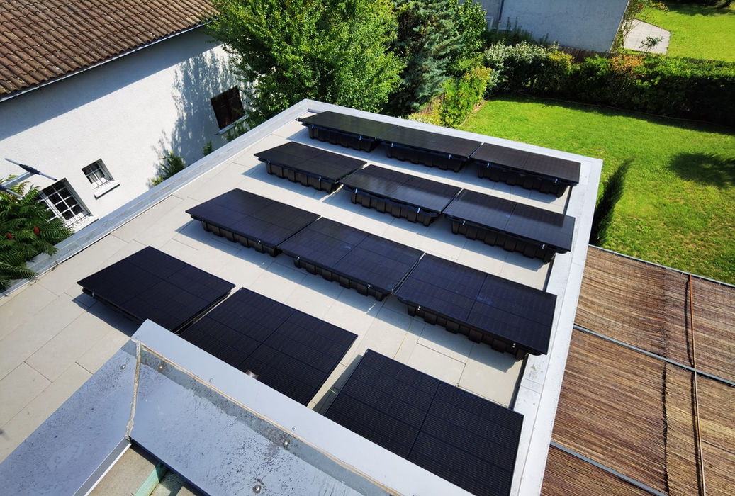 Chantier d'installation photovoltaïque RPI - Réseau Photovoltaïque Indépendant