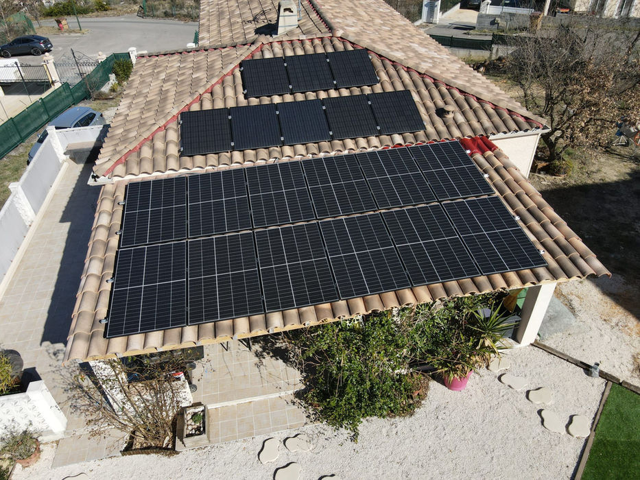 Installation photovoltaïque avec stockage batterie 10kw, RPI - Réseau Photovoltaïque Indépendant, Saint-Julien-les-Rosiers Gard