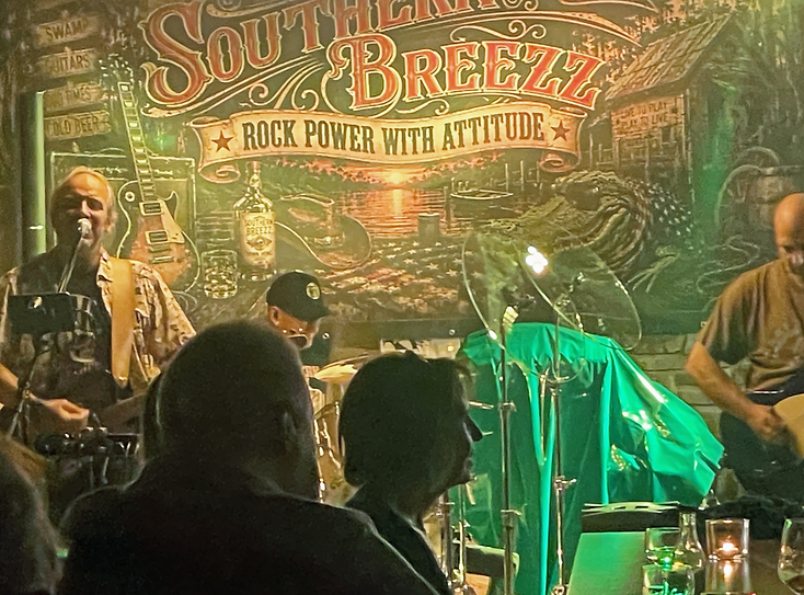 Southern Breezz live auf der Bühne in der Hemmessener Hütte