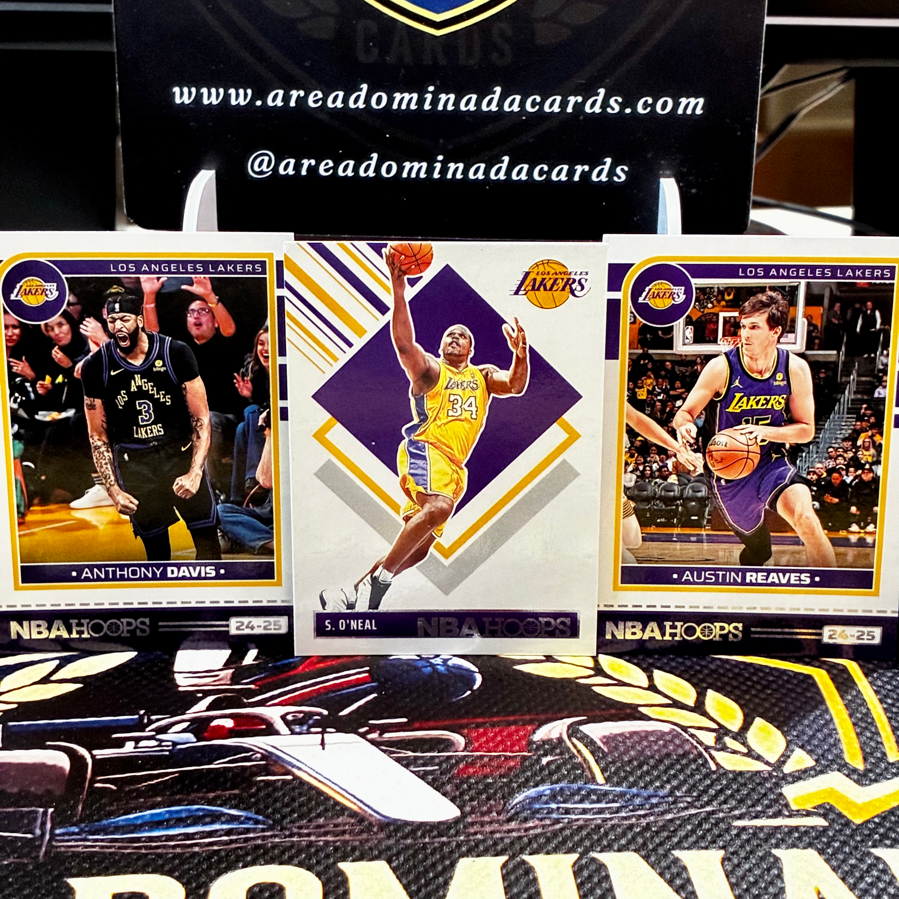 O’Neal, Davis e Reaves - Lakers - Panini Hopps -