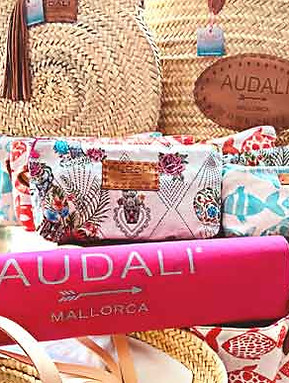 Audali Mallorca Taschen und Koerbe