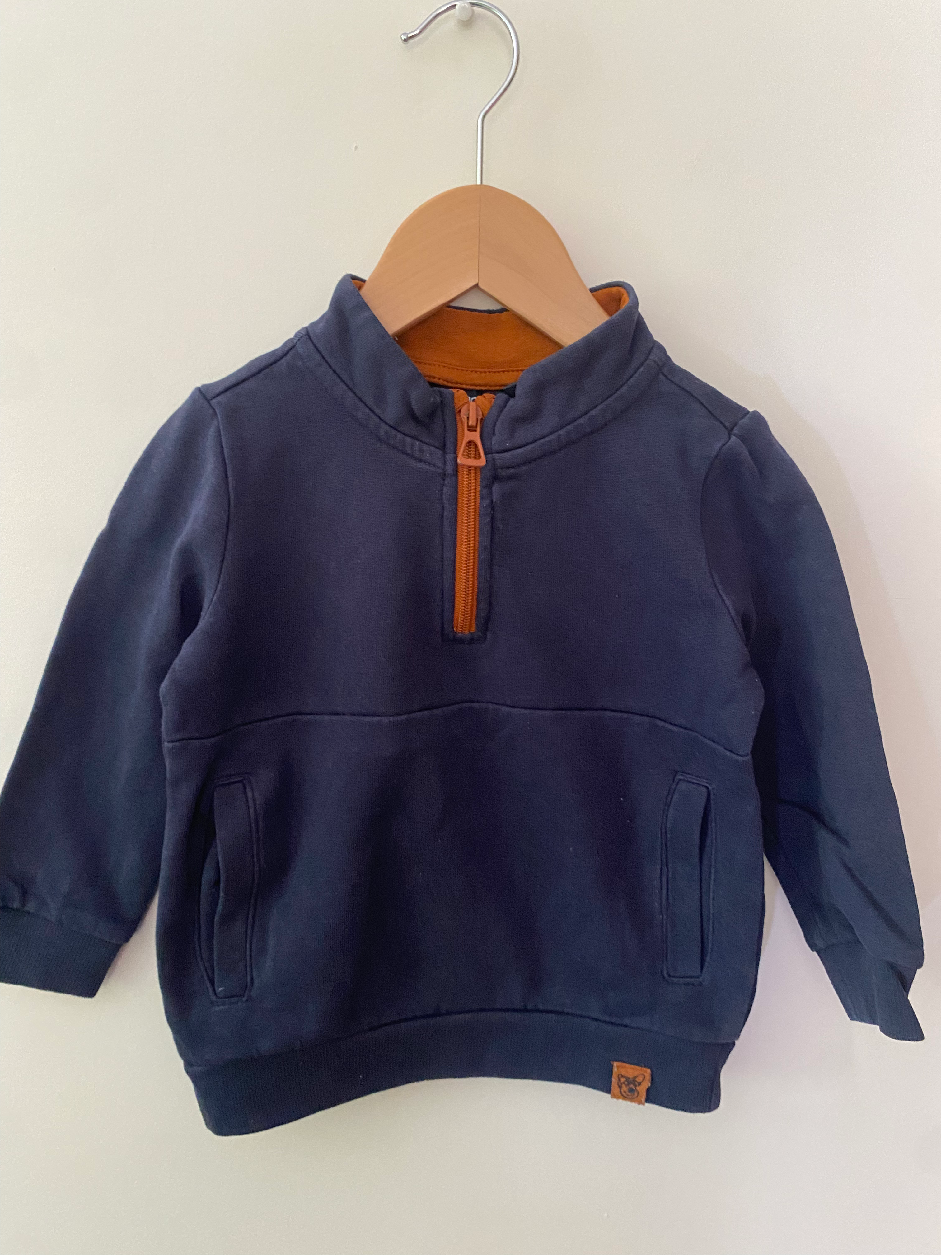 donker blauwe sweater korte rits JBC 98