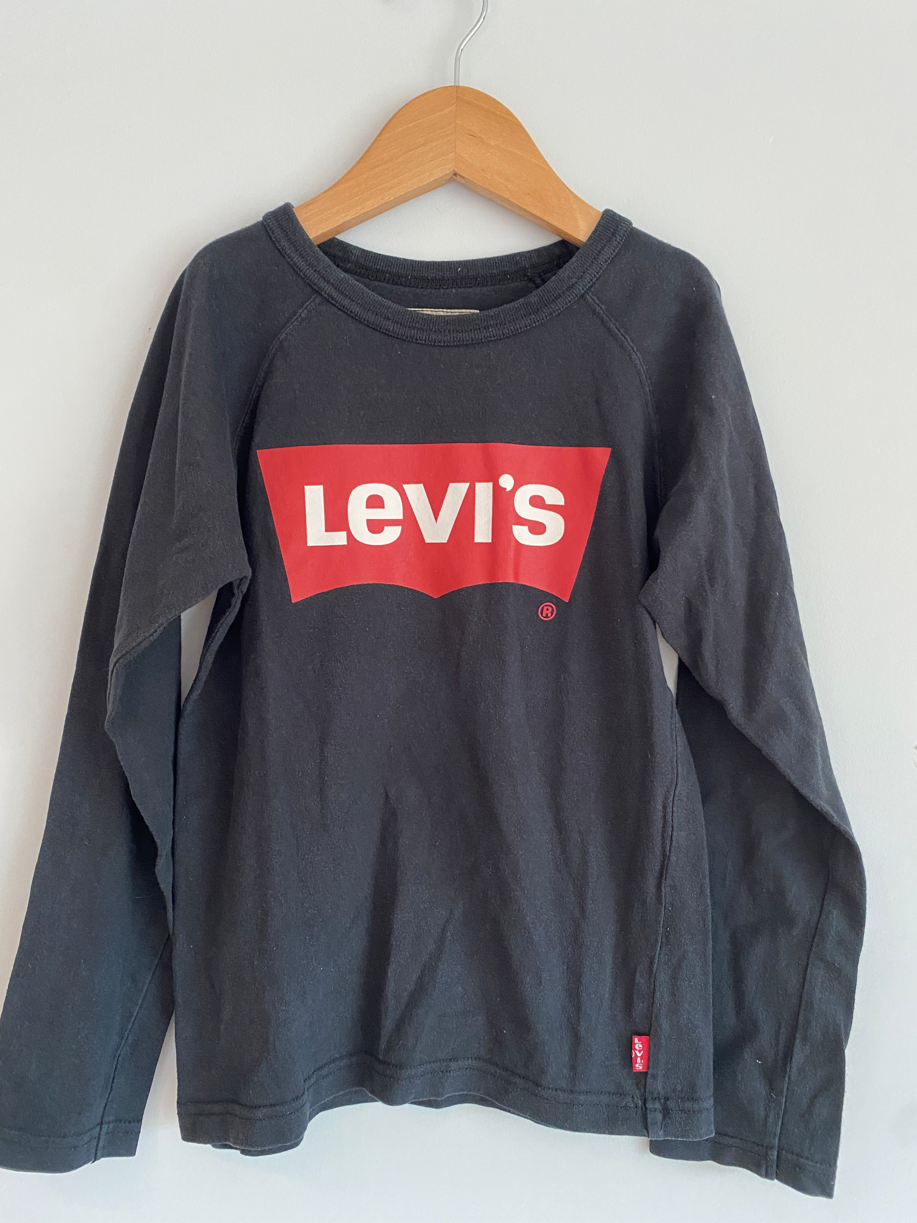 zwarte longsleeve opdruk Levi's 128