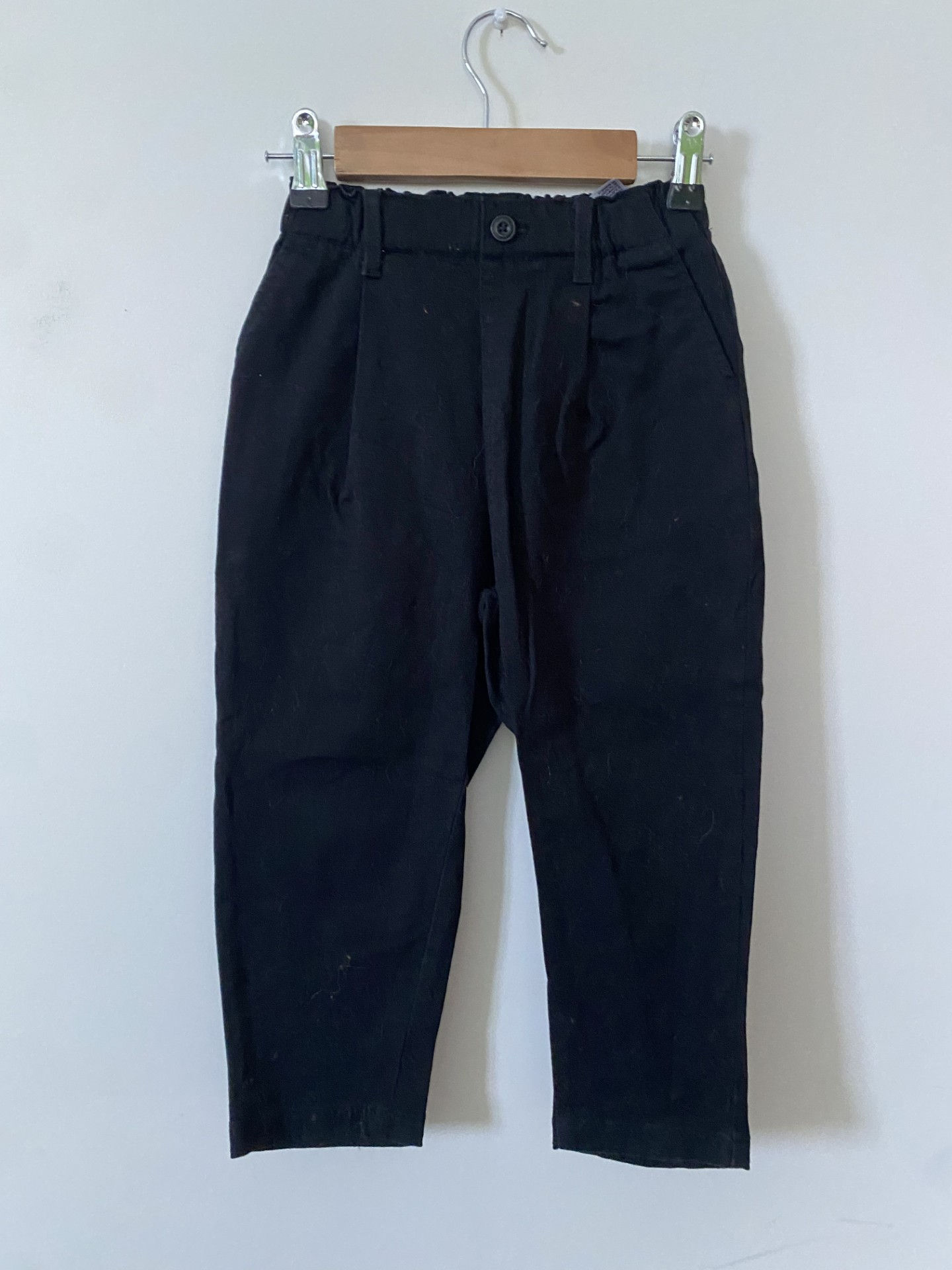 zwarte broek uniqlo 98/104