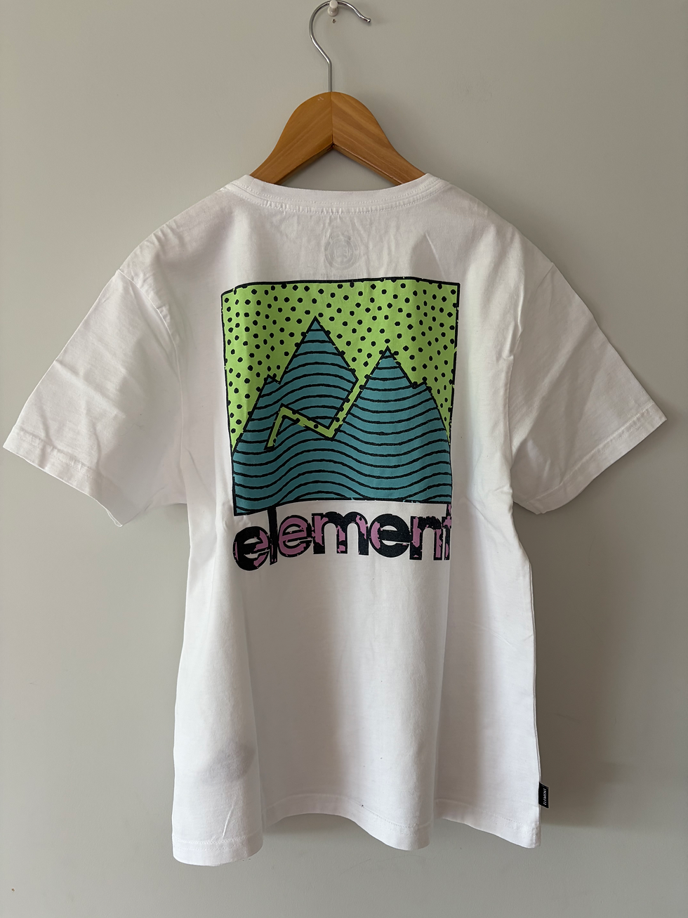 Thumbnail: witte t-shirt print achteraan element 152