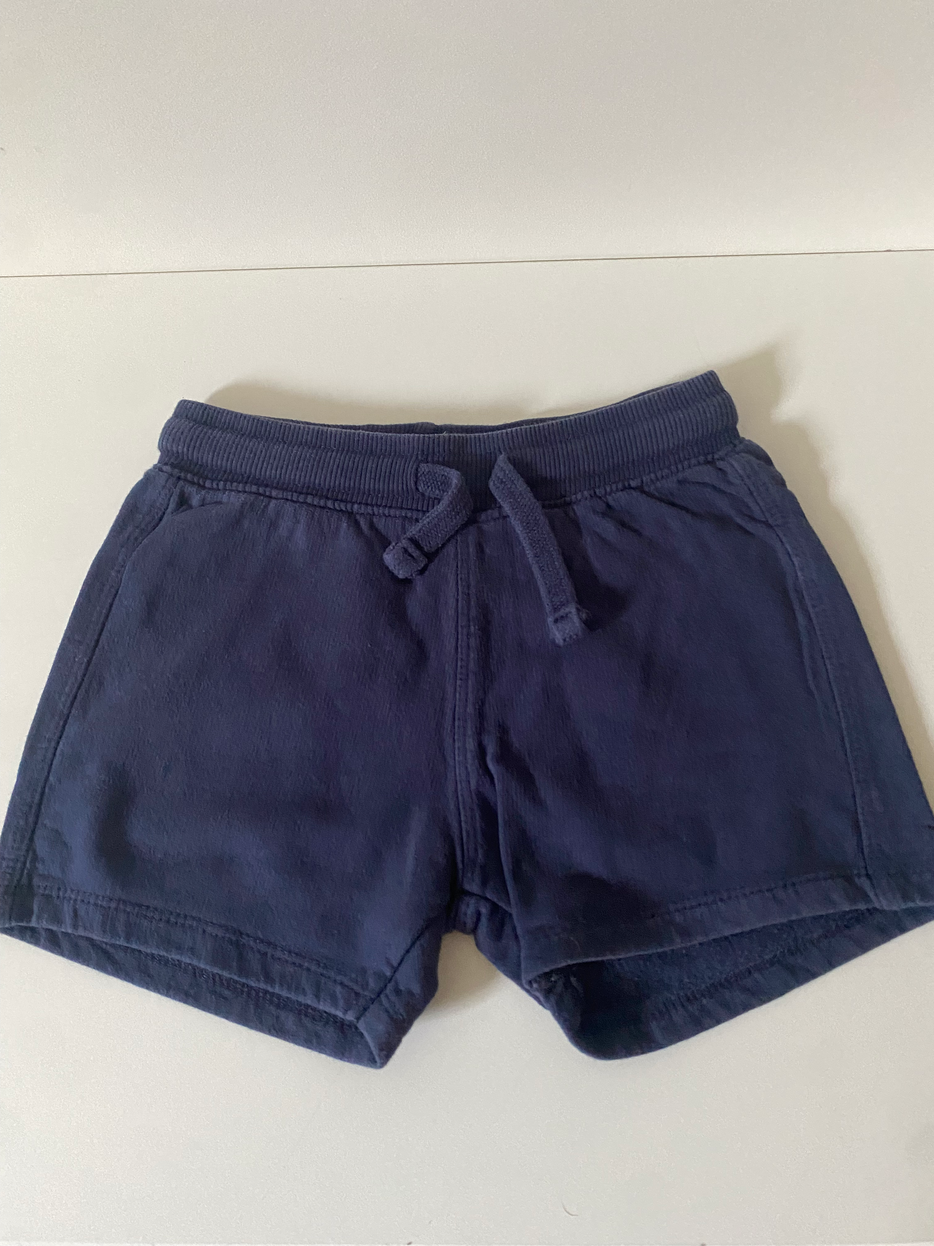 blauw shortje hema 92