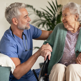 Home Care Worker 2025: Ưu Điểm Và Những Điều Ứng Viên Nên Biết