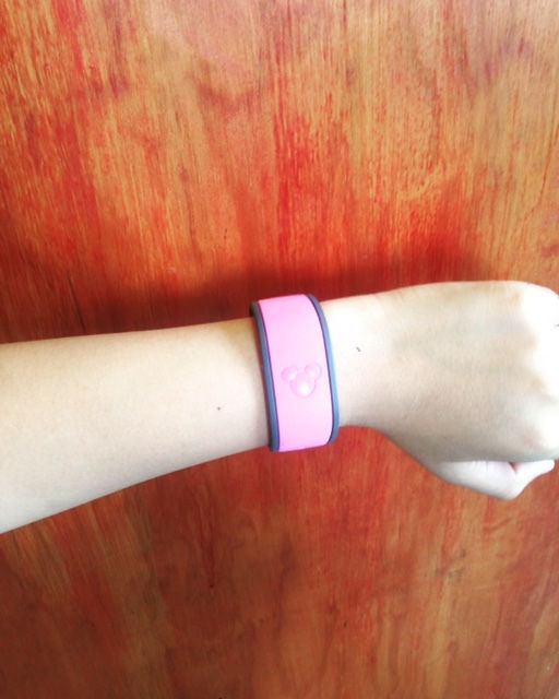 Sabes que es la #MagicBand ? ¿Para que sirve? y ¿Cómo funciona?