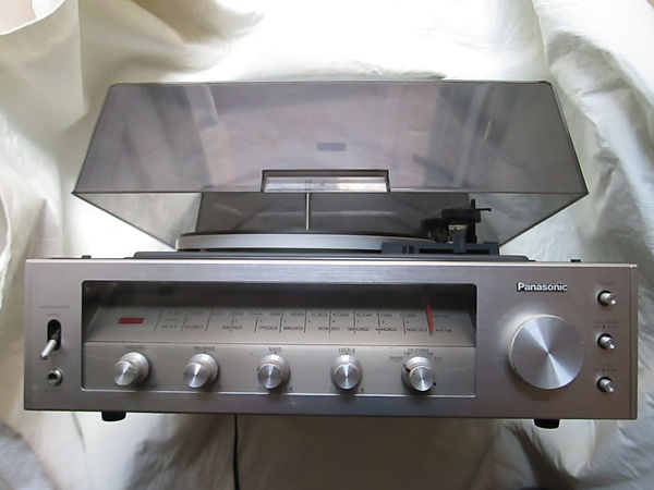 Panasonic automatic turntable model 300 antique vintage.JPG