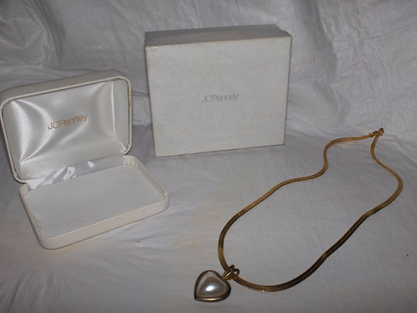 Ladies pearl 14K gold herringbone neckla