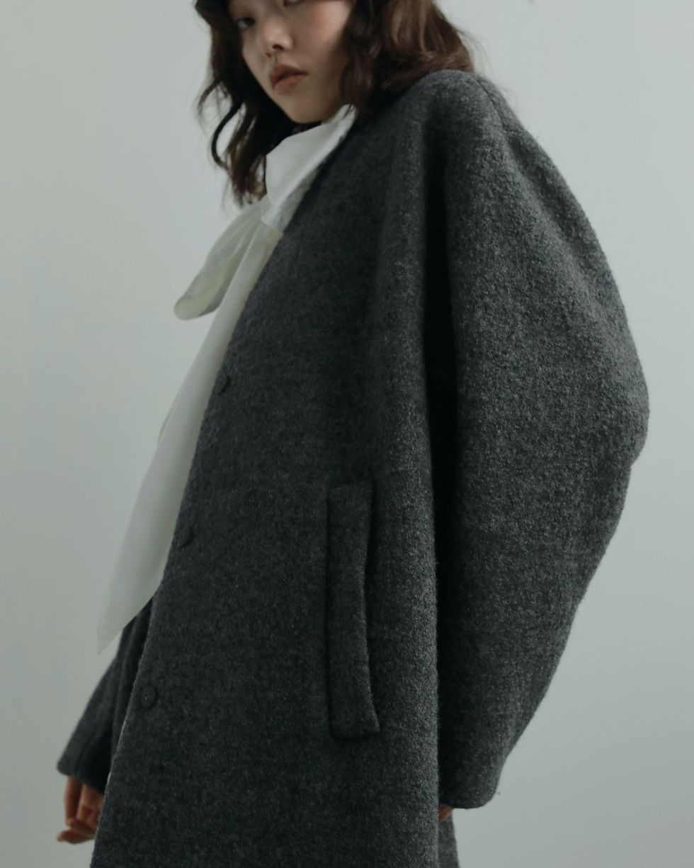 サムネイル： ànuke Collarless Cocoon Coat