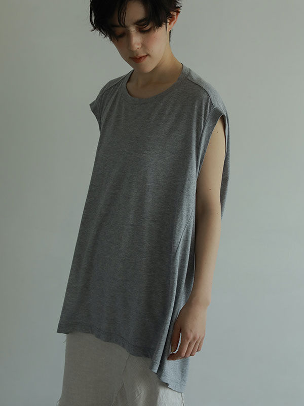 サムネイル： ETRE TOKYO  バックドレープスラブカットトップス