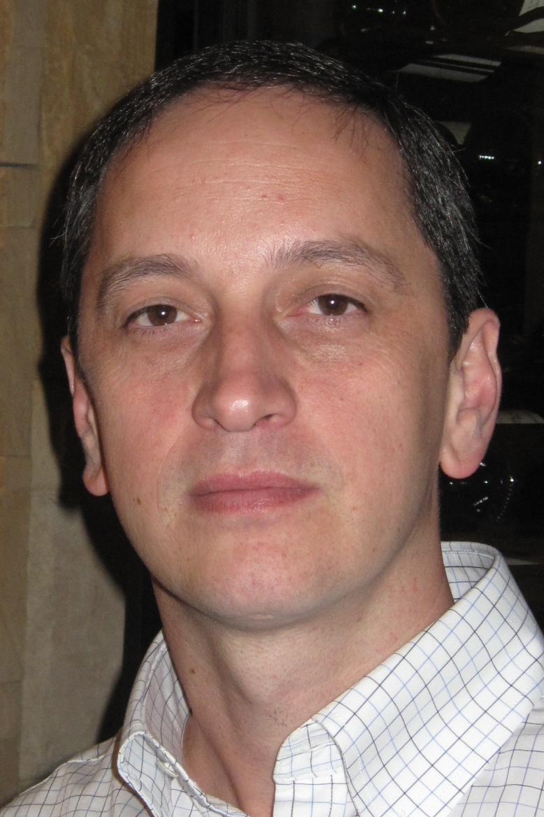 Dr. Renato Freitas.png