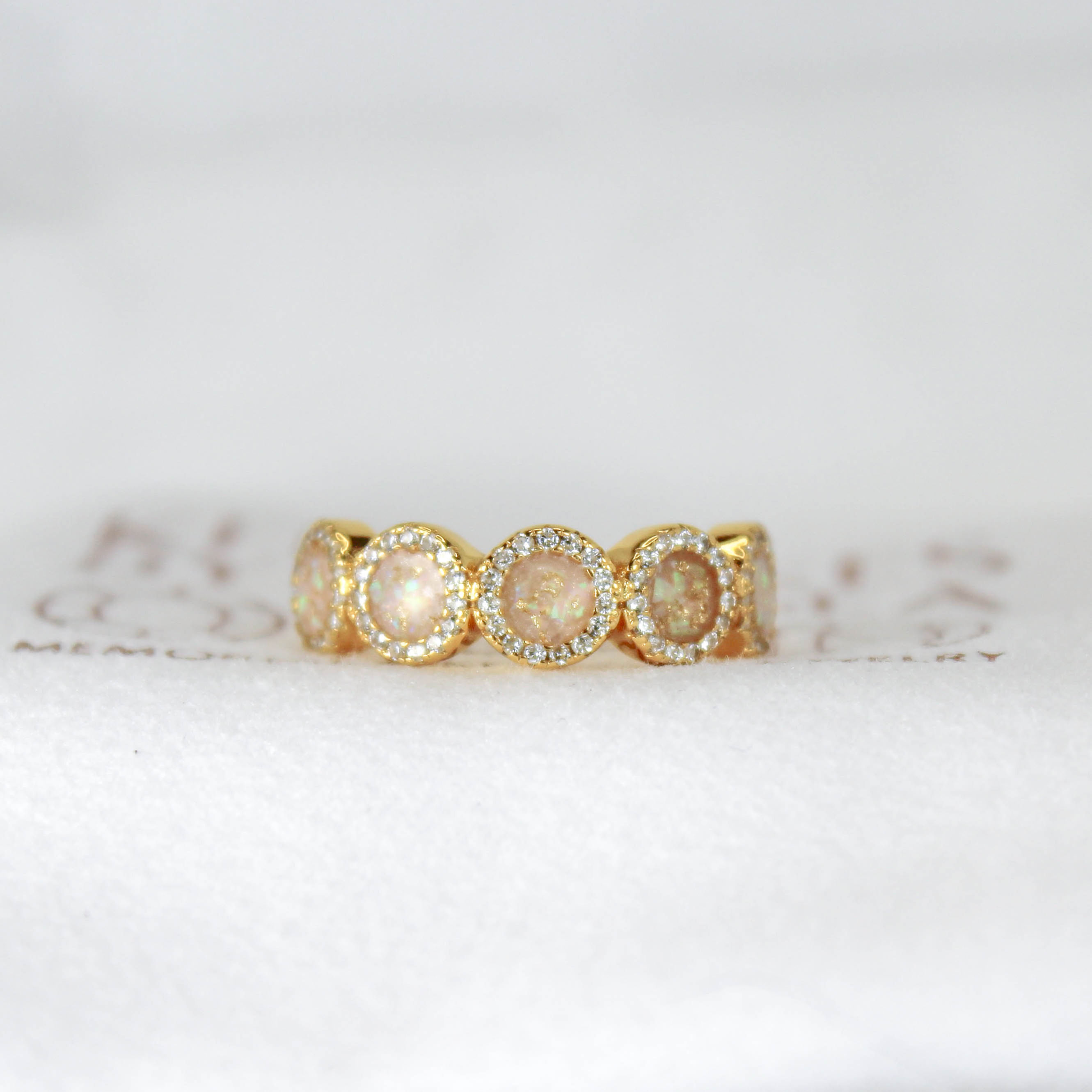 Perri Keepsake Ashes Ring