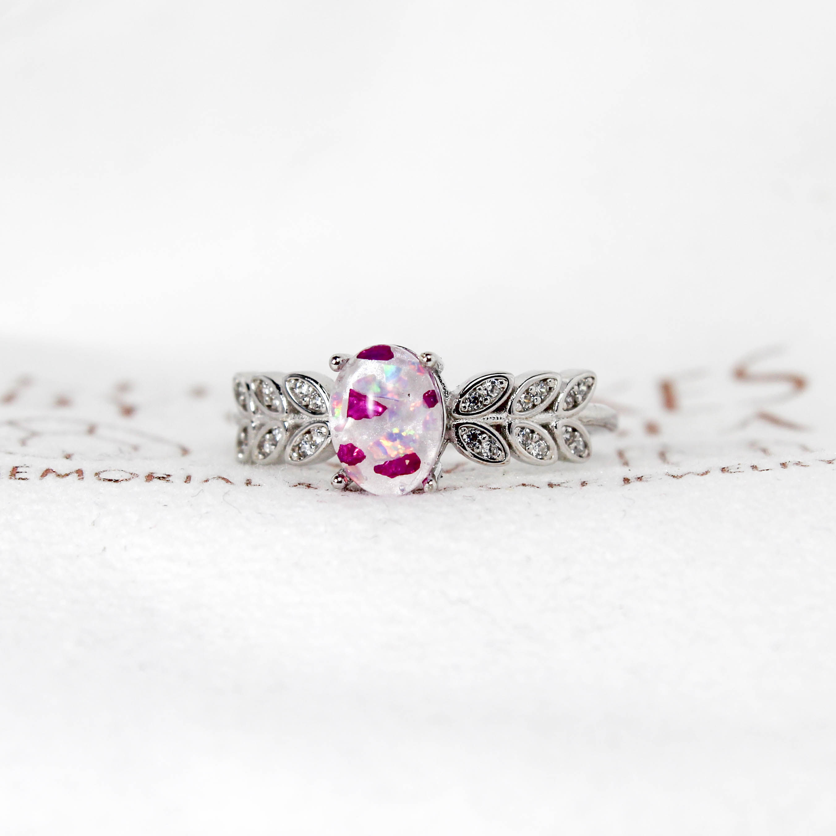 Mona Ring Keepsake Ashes Ring