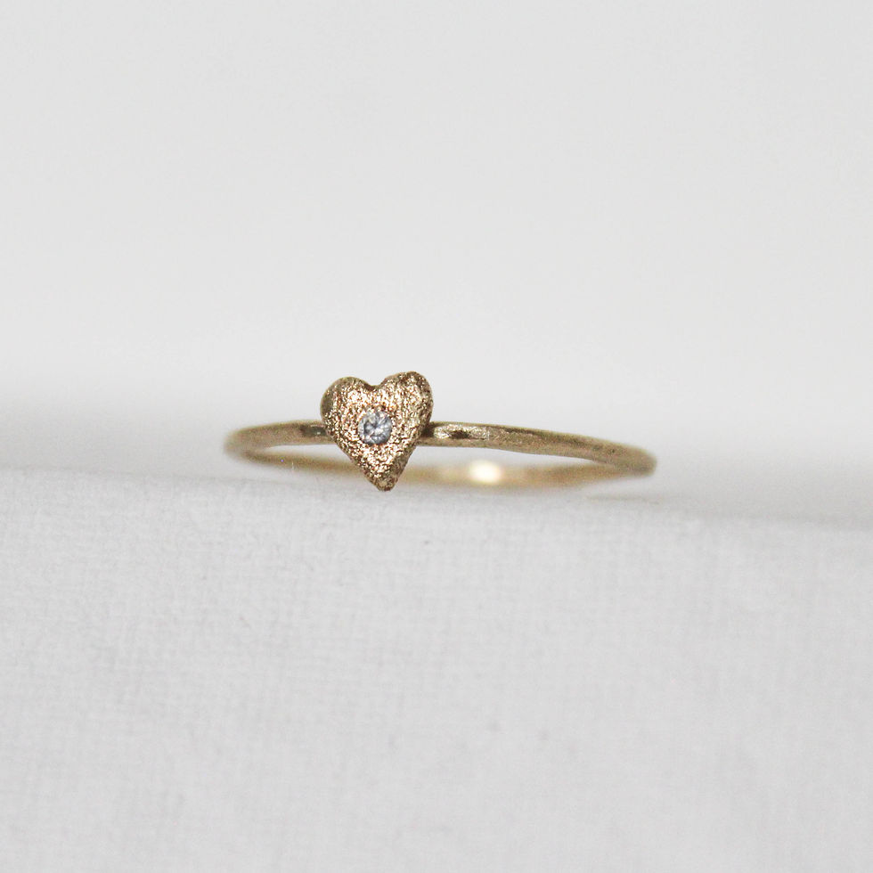 Thumbnail: Paw Print Ring - Silvana