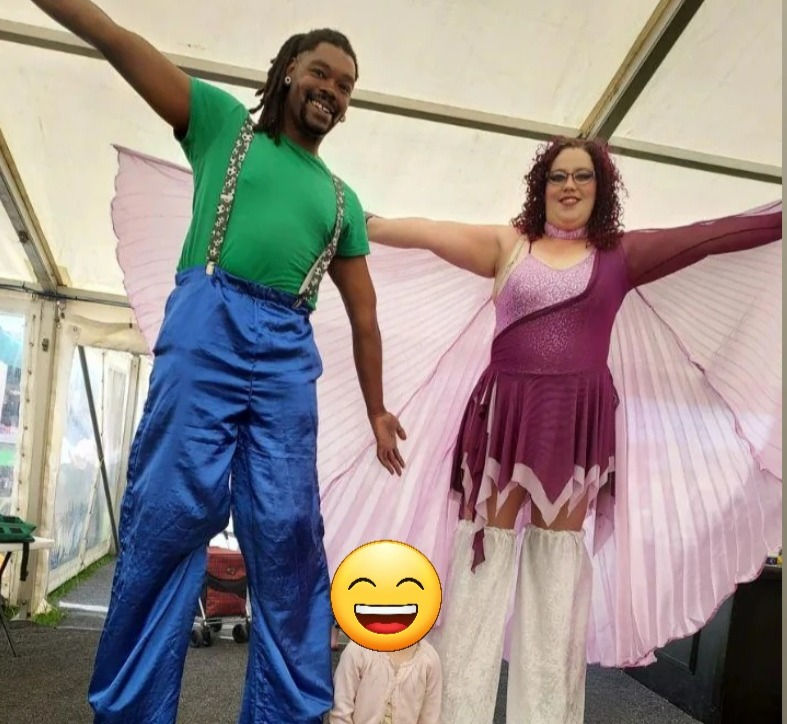 Circus Stilt Walkers_edited
