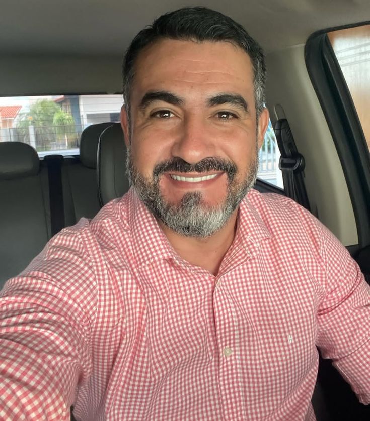 Dario Vel.jpg