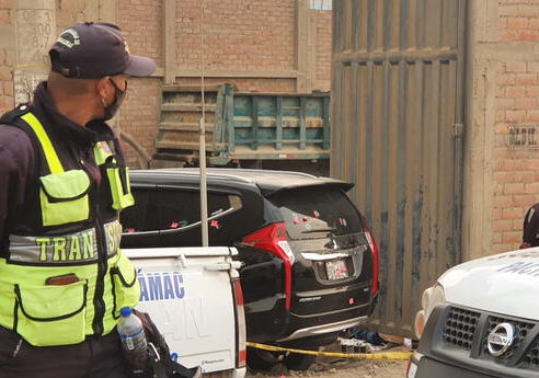 Asesinan de 30 balazos a empresario en Pachacamac