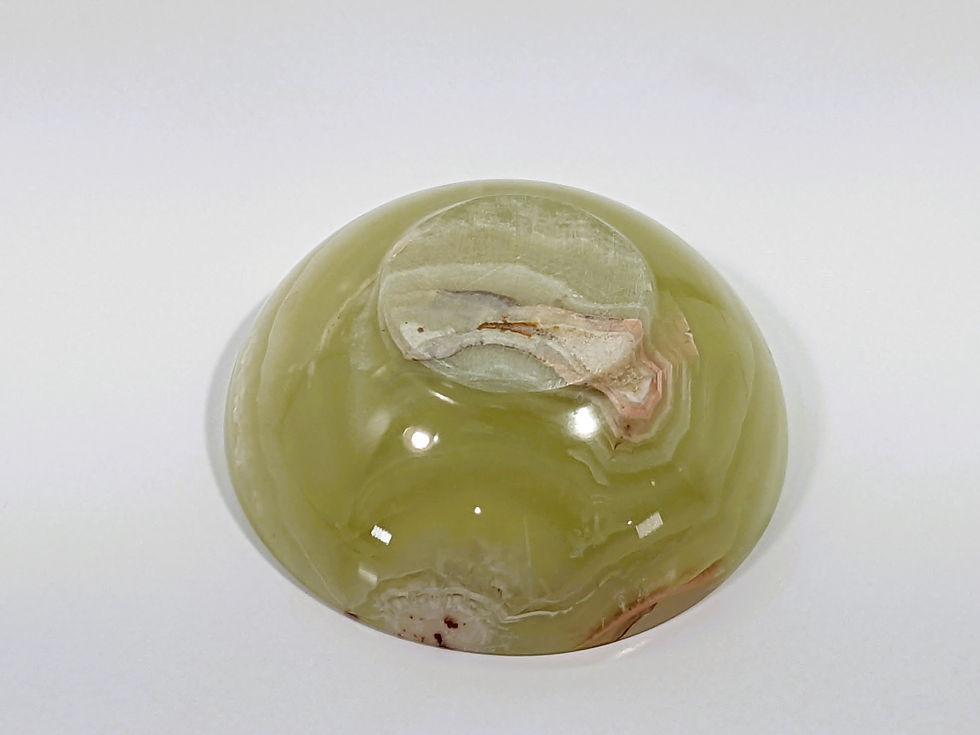 Thumbnail: chalcedony_jujujems_marble-like_confused-with-calcite_bands-layers-colors_strength-stone_calming-stone_multi-purpose-stone