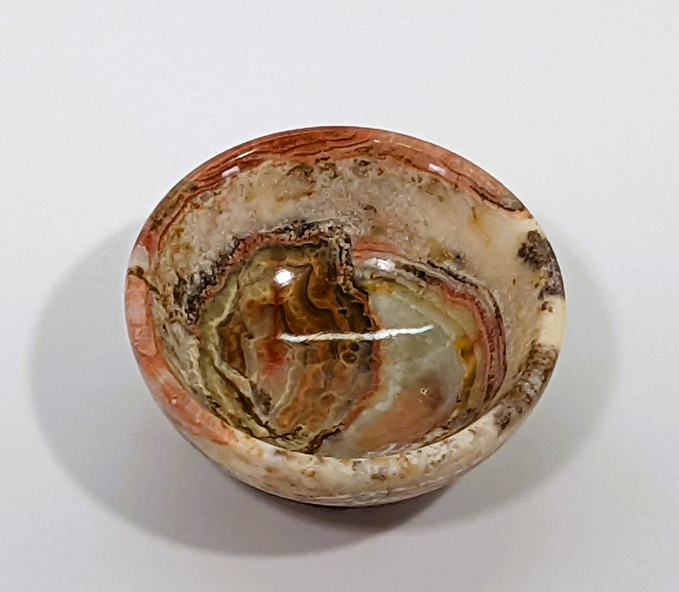 Thumbnail: chalcedony_jujujems_marble-like_confused-with-calcite_bands-layers-colors_strength-stone_calming-stone_multi-purpose-stone