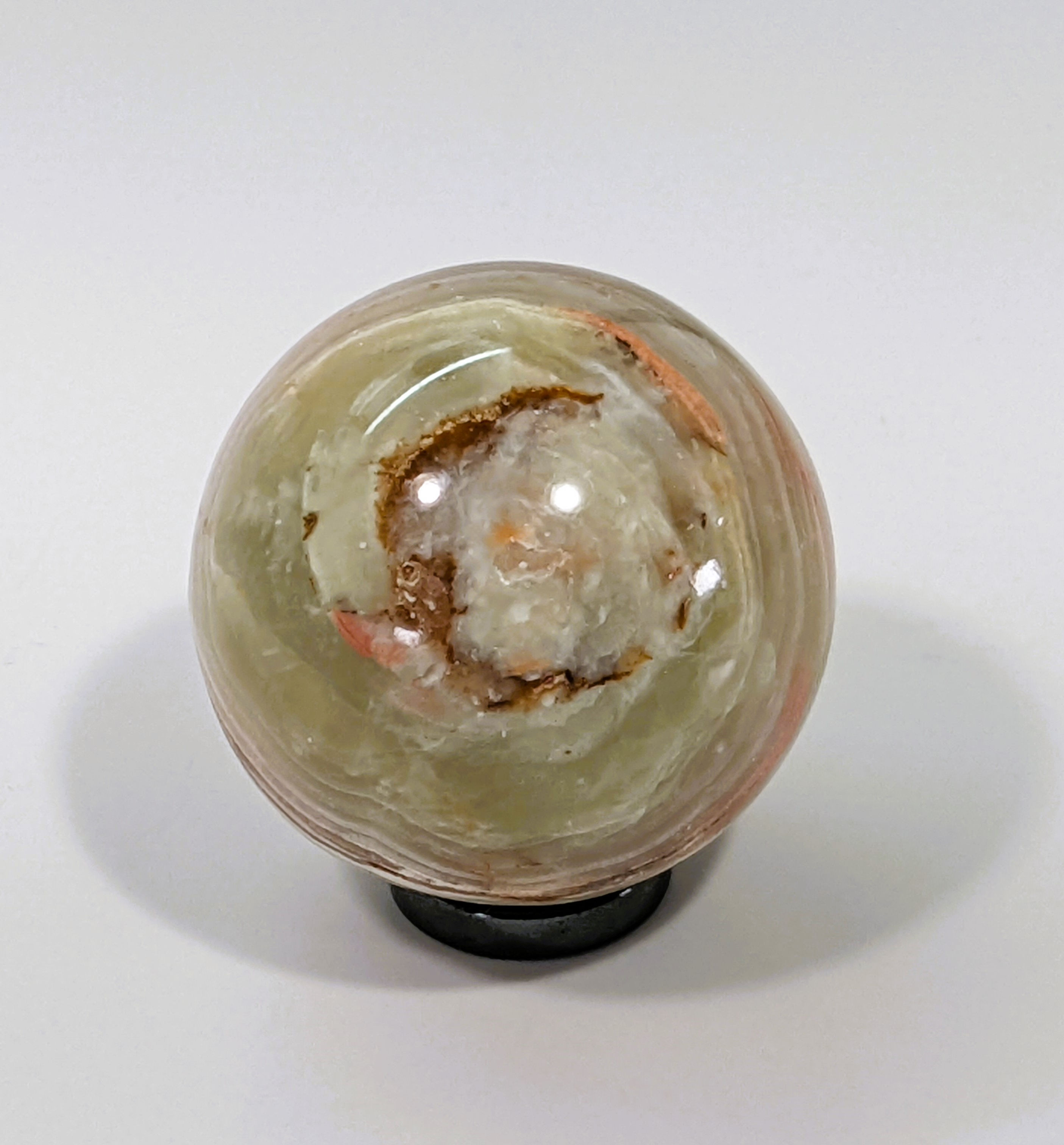 chalcedony_jujujems_marble-like_confused-with-calcite_bands-layers-colors_strength-stone_calming-stone_multi-purpose-stone_ca