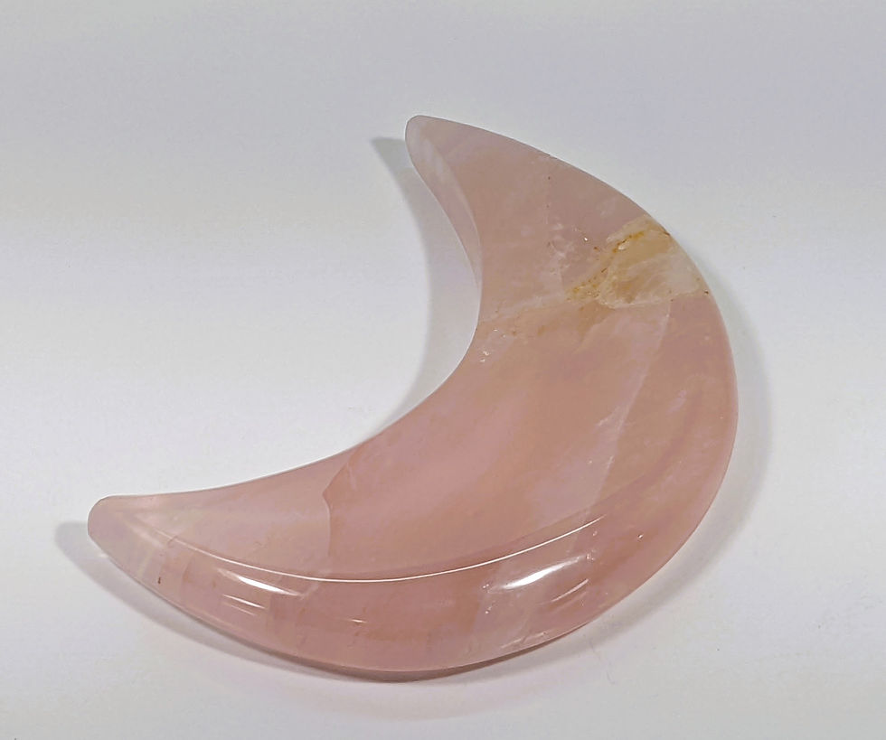 Thumbnail: Heart-Shaped Rose Quartz Moon in soft pink