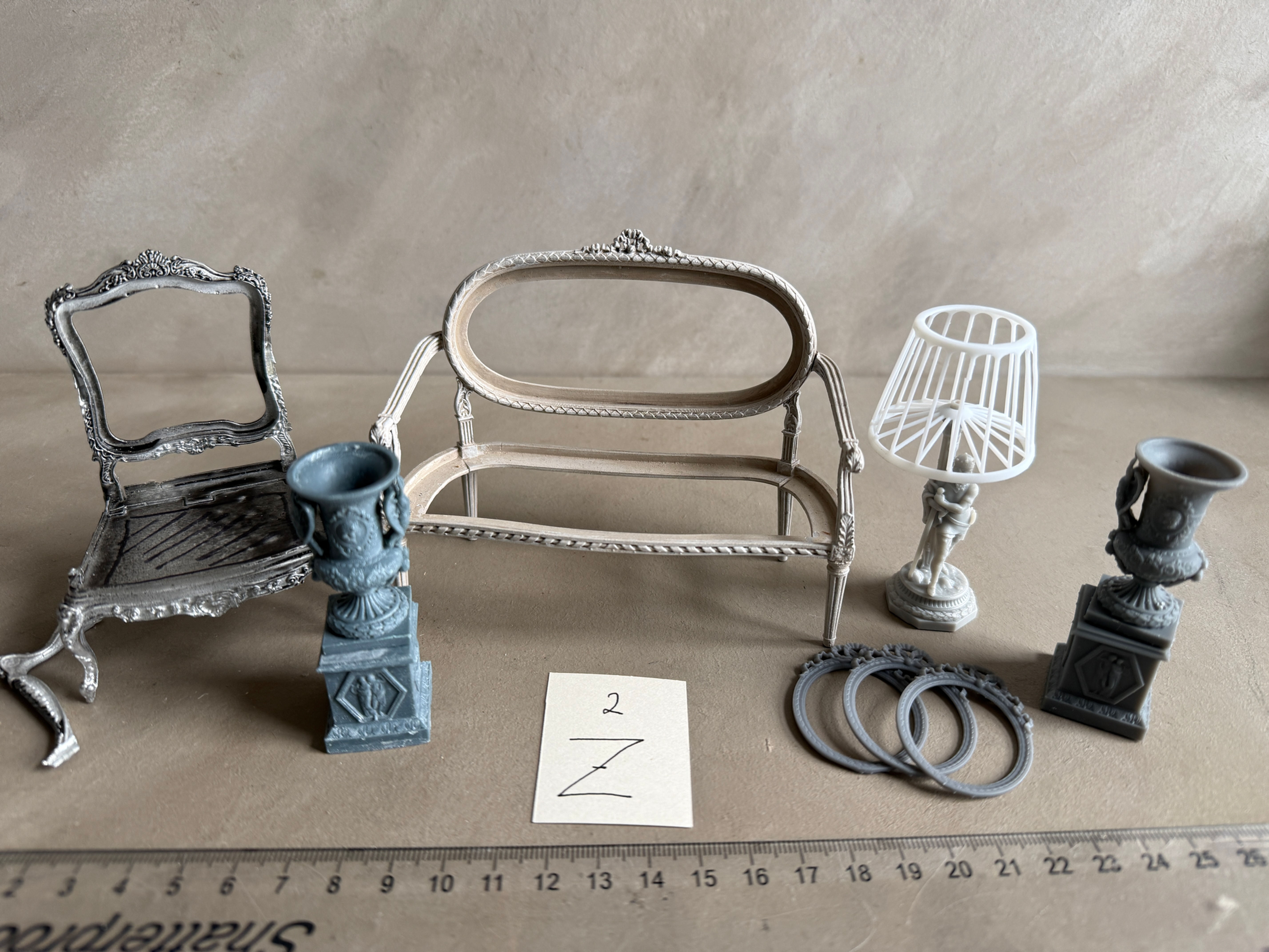 2Z - Various items including sofa and lamp Slight seconds