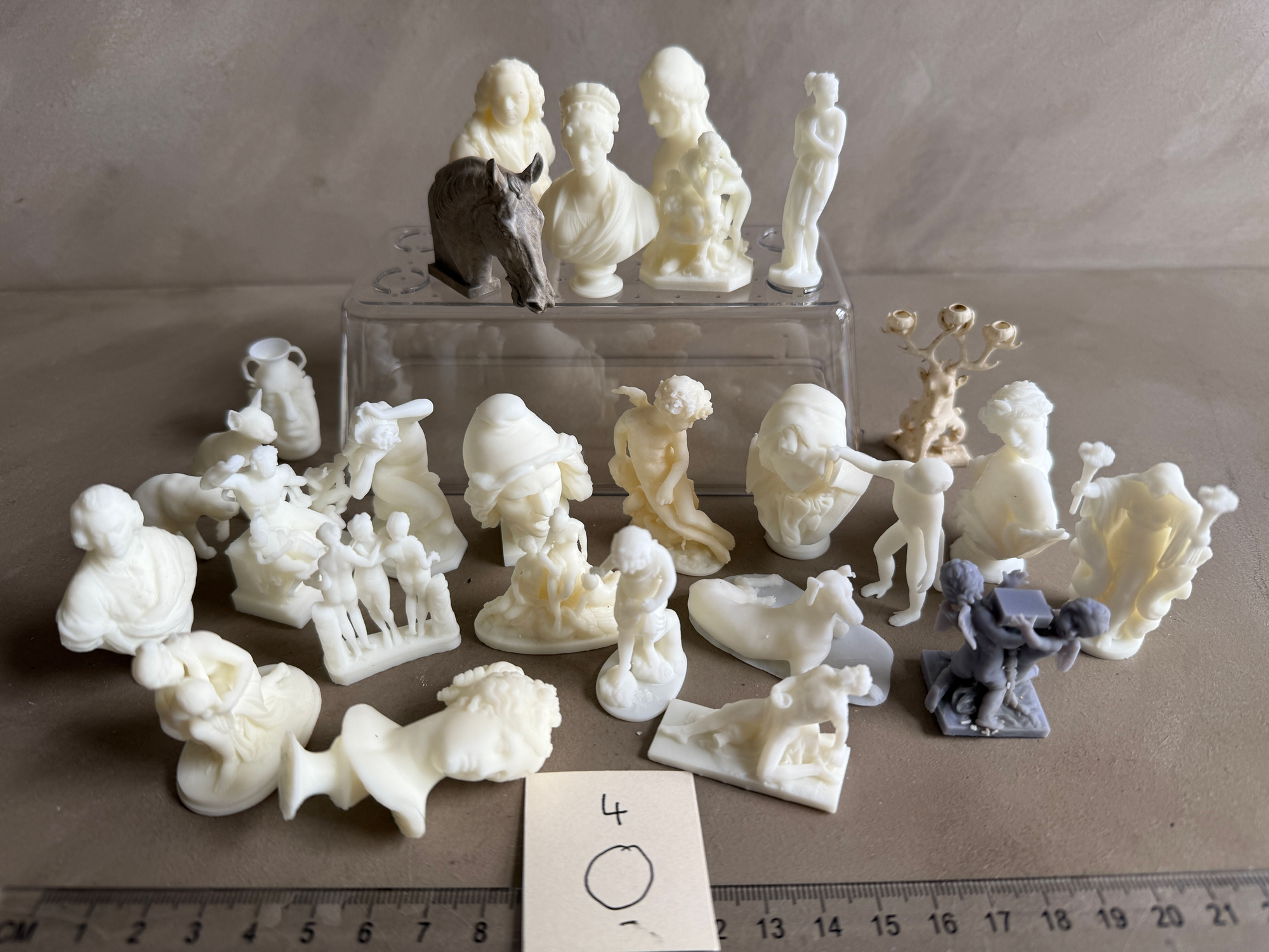 4O (code) - Selection of busts Slight seconds