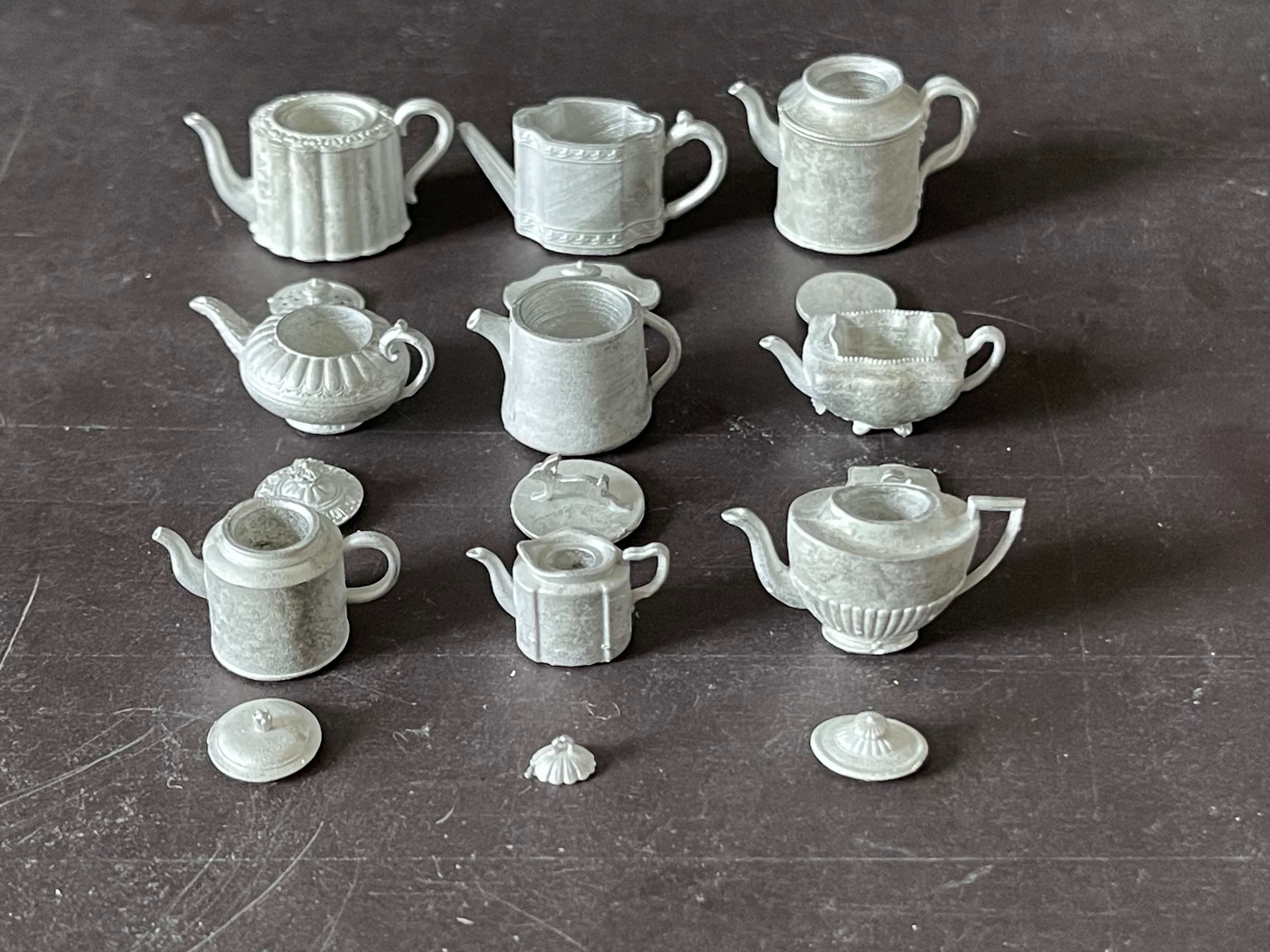 TEAPOTS: Large selection of 9 different designs