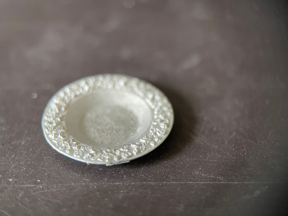 Miniature : Decorative French dinner service items unpainted