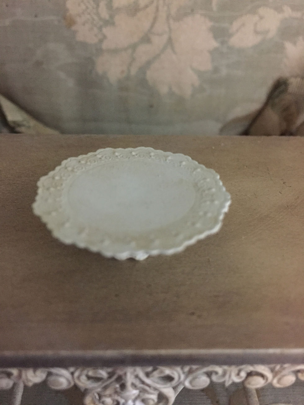 Miniatura: Całkiem antyczne stojaki na ciasto prowansalskie