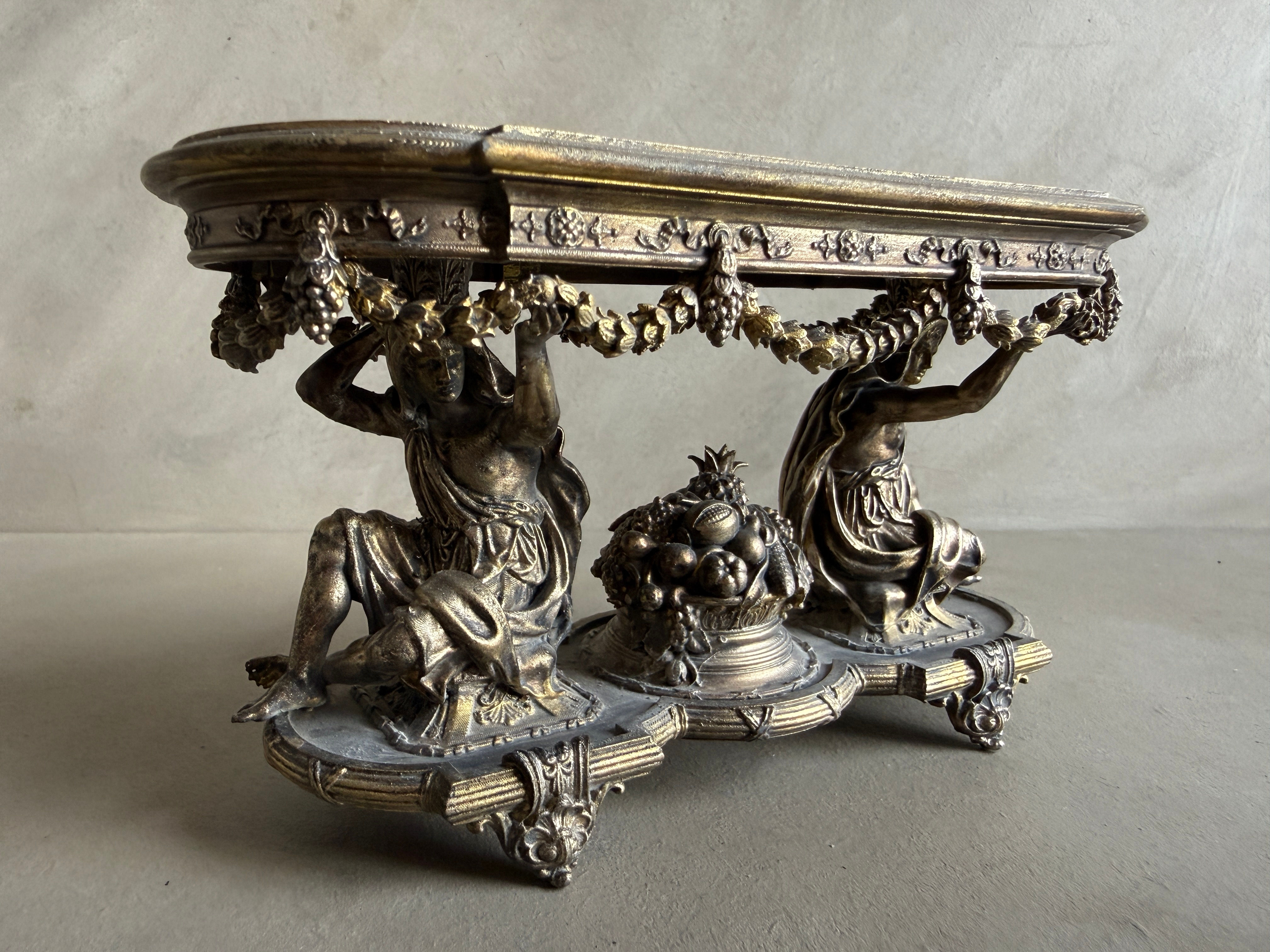 AF90 - HUGE DISPLAY TABLE WITH ORNATE FEATURES -12TH SCALE - MISSING ONE SWAG