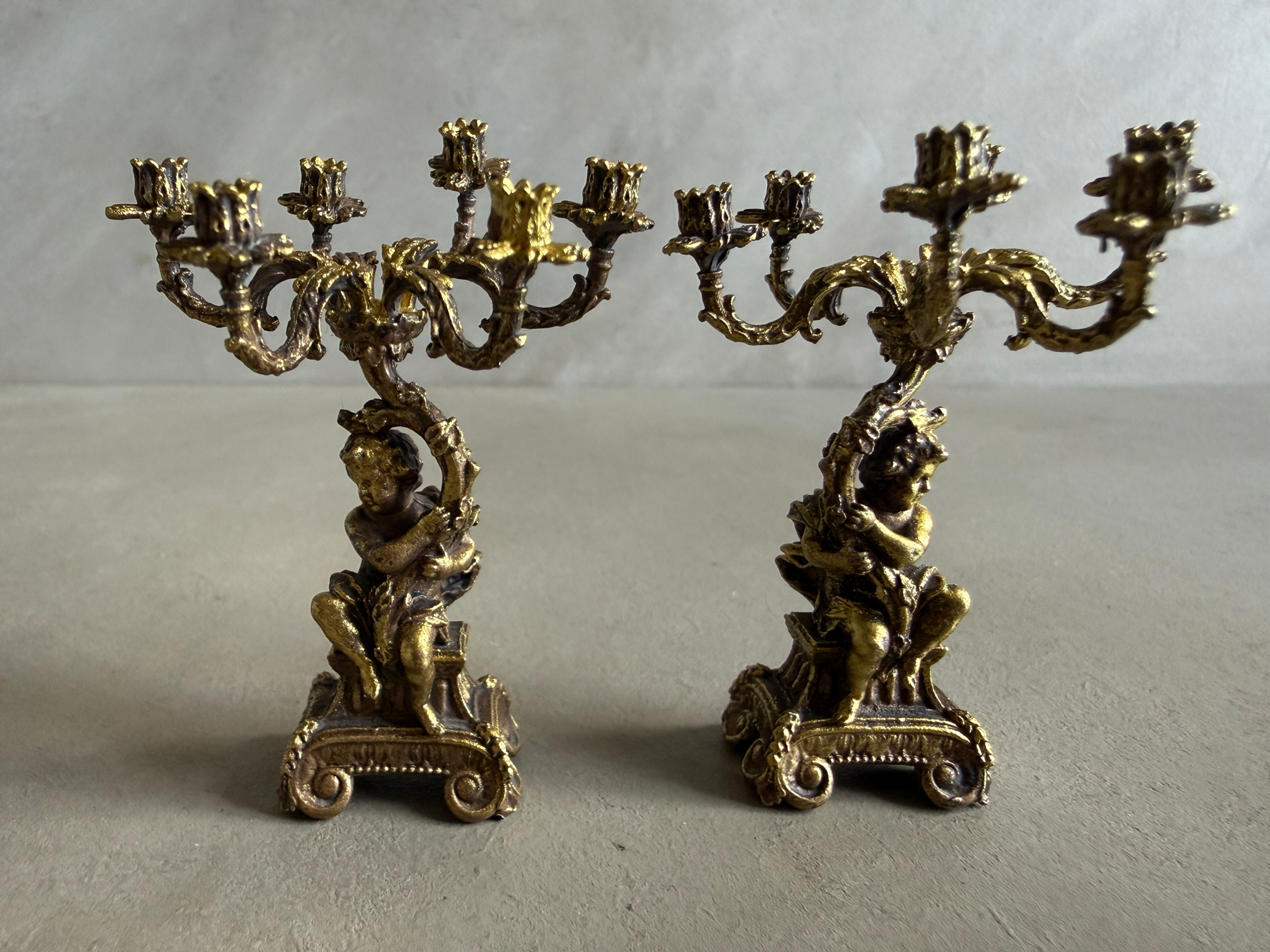 AF39 - PAIR PUTTI CANDELABRA - CENTRAL CANDLE HOLDER MISSING