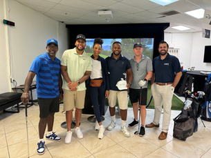 golfers at Golf Miami 305