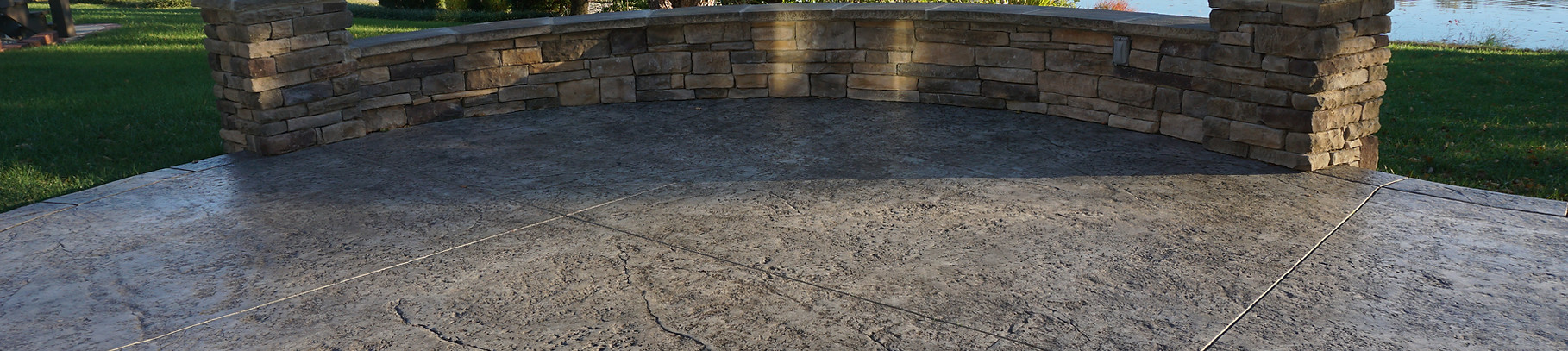 MASONRY 1---520 SQFT Slate Skin and Stone Seating Wall with Columns.JPG