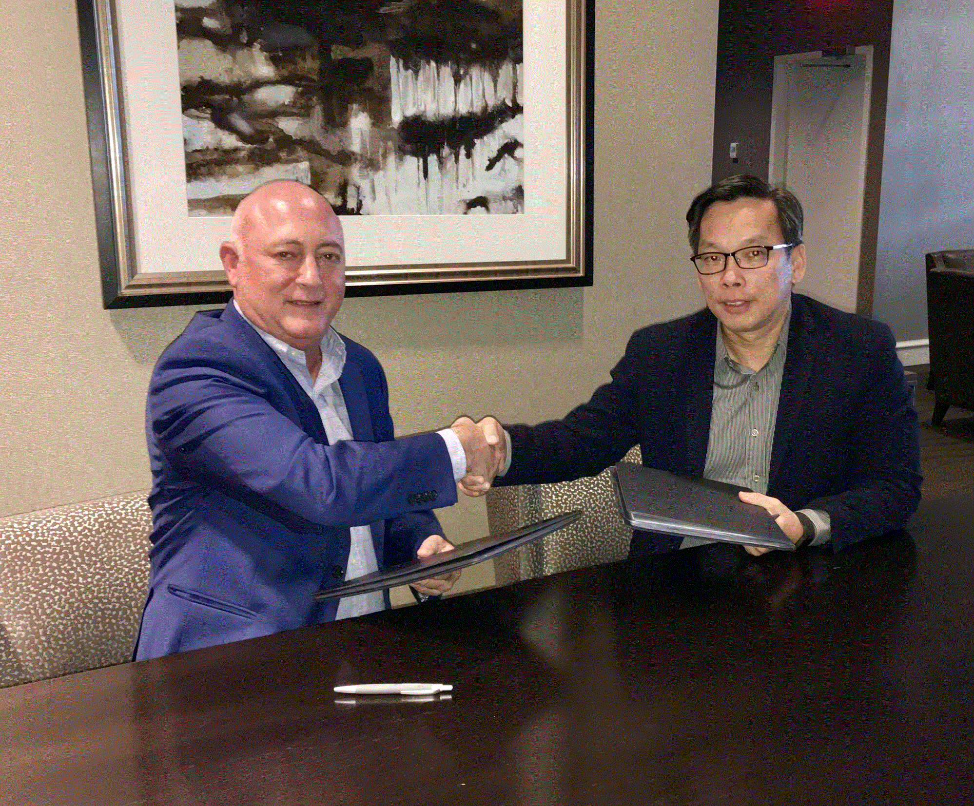 Partnership Signing 2.gif